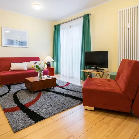 Kaiservillen - Mit 1 Schlafzimmer Und Terrasse D104 *